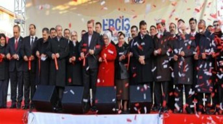 Ke&ccedil;i&ouml;ren Belediyesi'nden Kardeş Erciş Belediyesi'ne Hizmet Binası