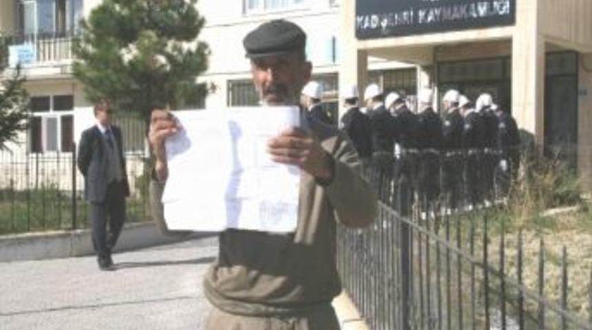 Kadışehri’nde Evi Yanan Vatandaş Devletten Yardım Bekliyor