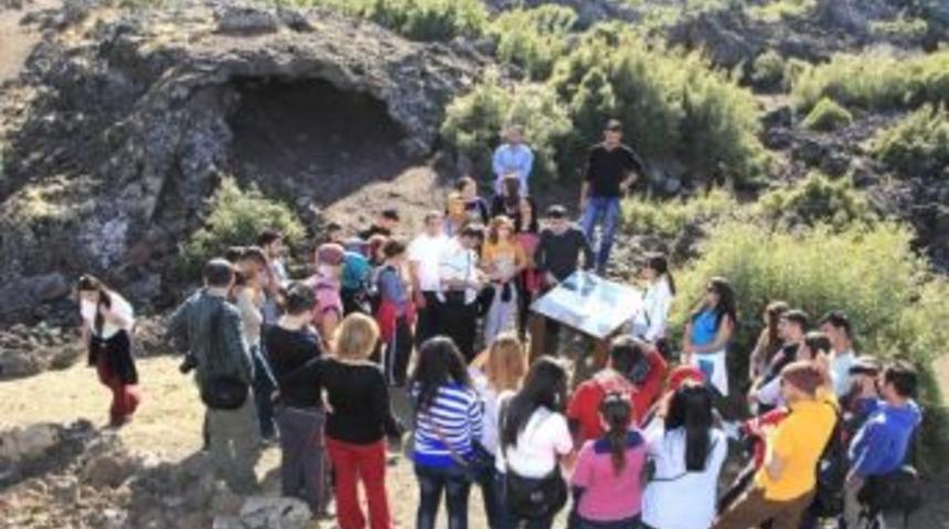 Malatyalı &Ouml;ğrenciler Kula&rsquo;ya Hayran Kaldı