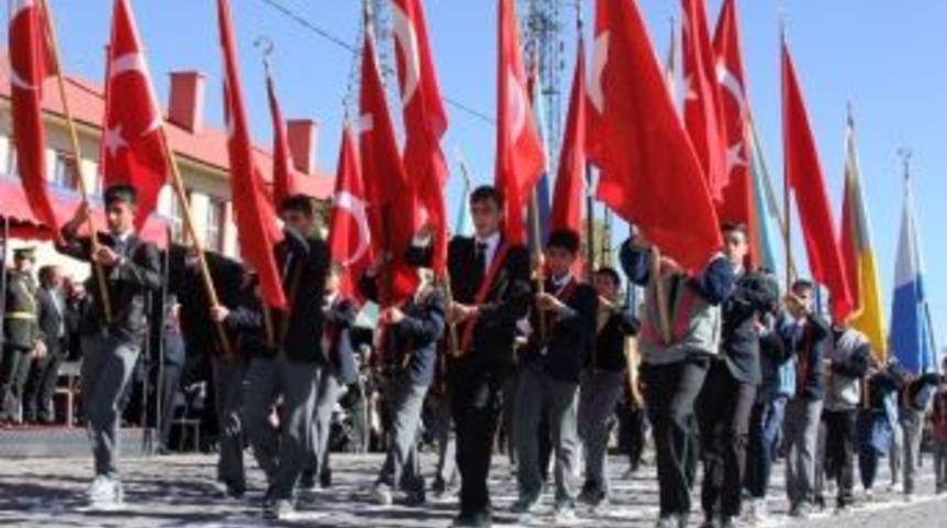 Şehitler Diyarı Sarıkamış'ta Cumhuriyet Coşkusu