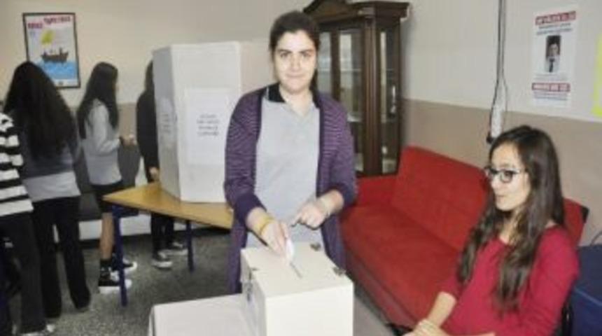 Torbalı Anadolu &Ouml;ğretmen Lisesi Başkanını Se&ccedil;ti