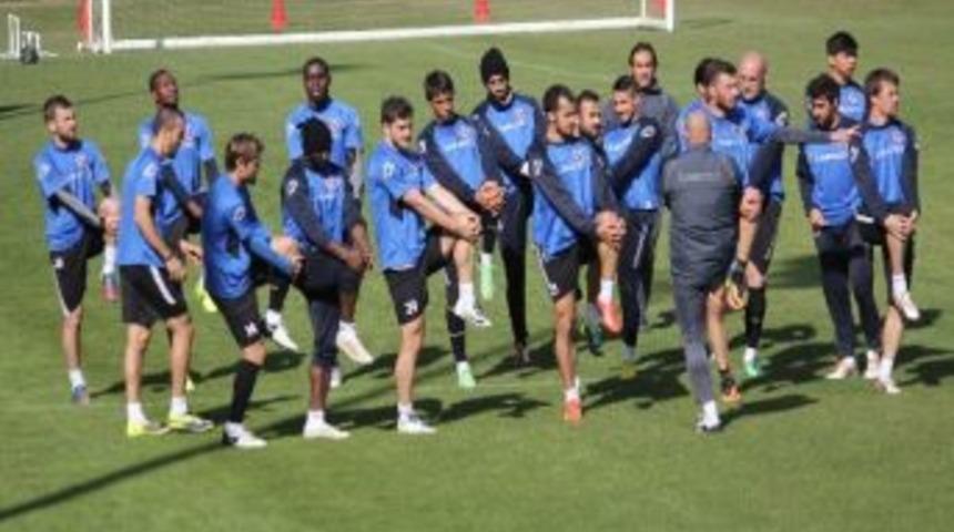 Karab&uuml;kspor&rsquo;da &Ccedil;ifte Hazırlık