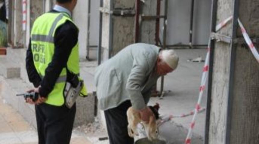 20 Yıldır Tavşan Ve Horoz Satarak Ge&ccedil;imini Sağlıyor