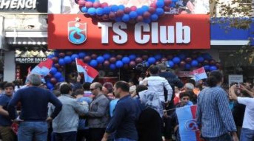 Malouda Ve Bosıngwa, &Uuml;mraniye Ts Club Mazağası'nın A&ccedil;ılışına Katıldı