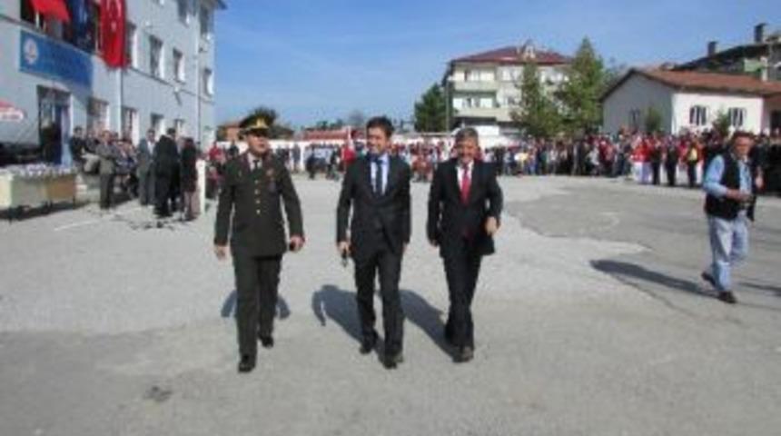 Ferizli&rsquo;de Cumhuriyet Coşkusu