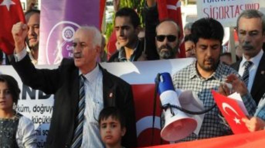 Kahramanmaraş'ta Cumhuriyet Y&uuml;r&uuml;y&uuml;ş&uuml;