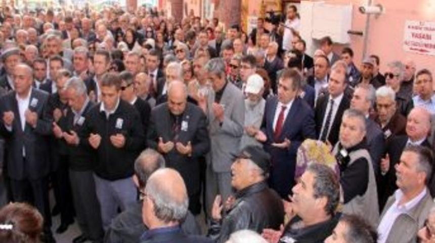 Mustafa Yanık Toprağa Verildi