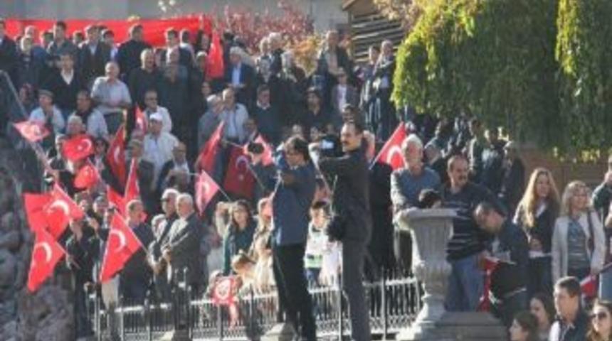 Cumhuriyet Mitingi'nde 'andımız' Skandalı