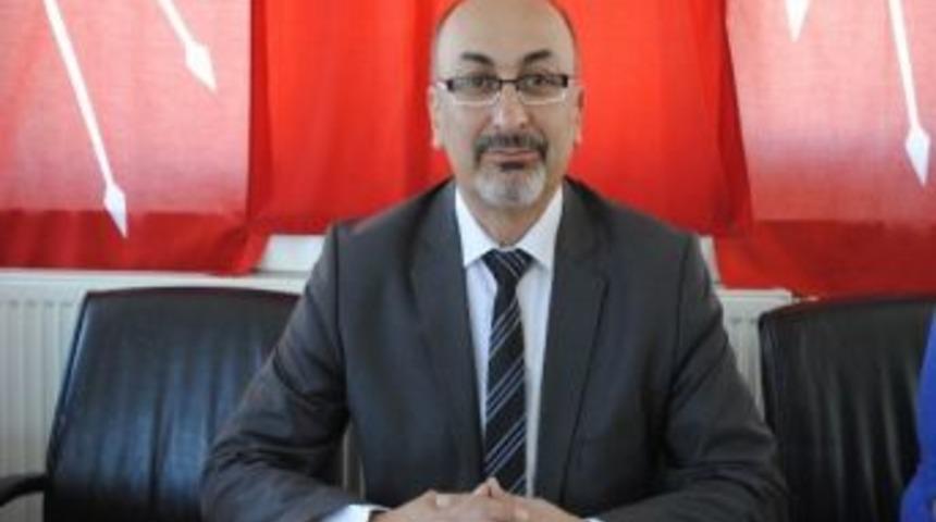 Chp Atat&uuml;rk Anıtına &Ccedil;elenk Bıraktı