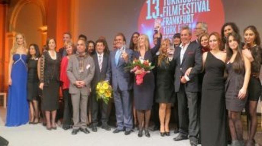 S&uuml;ll&uuml;, Frankfurt Film Festivali&rsquo;nde