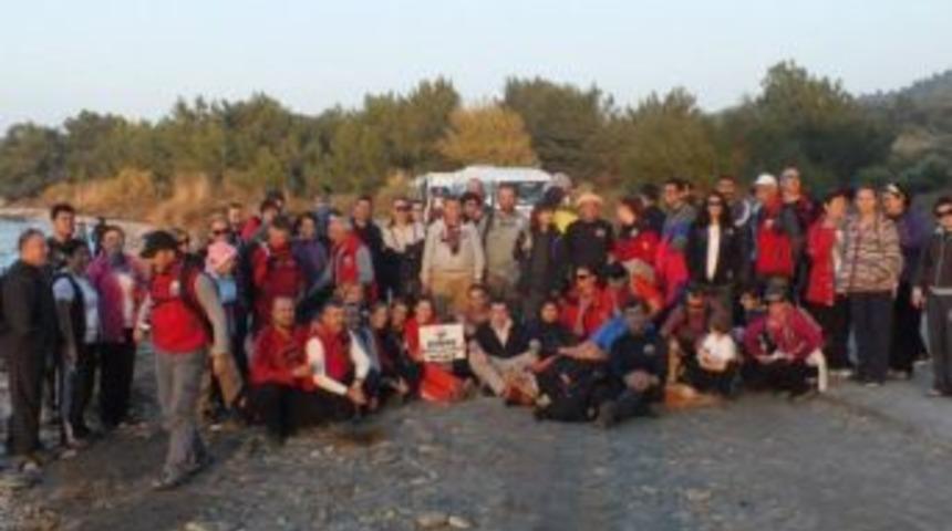 Zirve Dağcılık Korsan Kalesine Y&uuml;r&uuml;d&uuml;