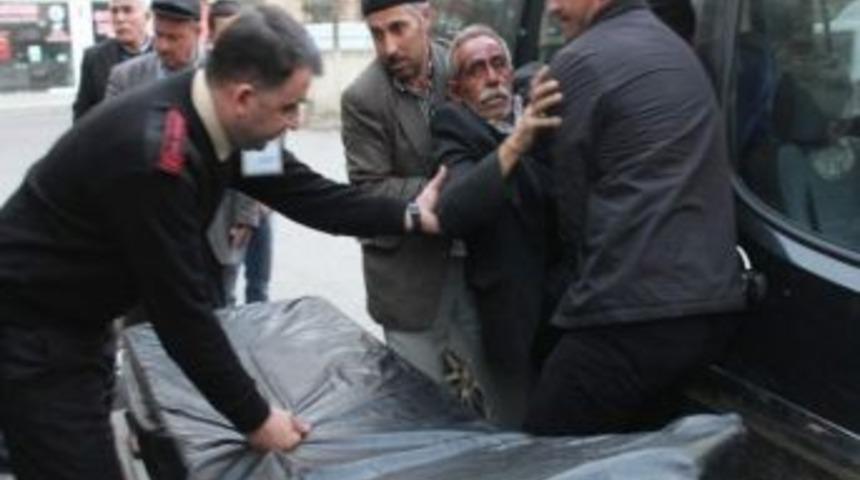 Siirt&rsquo;te nişan d&ouml;n&uuml;ş&uuml; feci kaza: 2 &ouml;l&uuml;, 10 yaralı