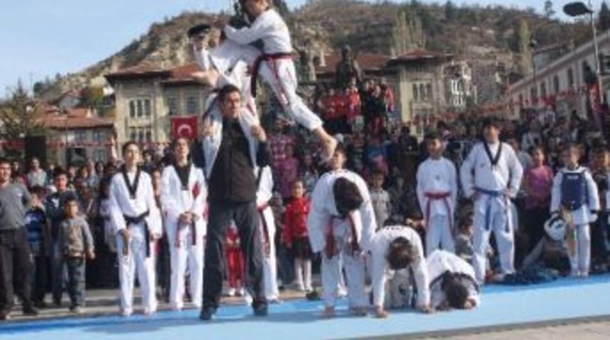 Kastamonu&rsquo;da 29 Ekim Cumhuriyet Bayramı Coşkuyla Kutlandı