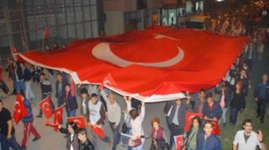 Samsun'da 'kurtuluş Y&uuml;r&uuml;y&uuml;ş&uuml;' D&uuml;zenlendi