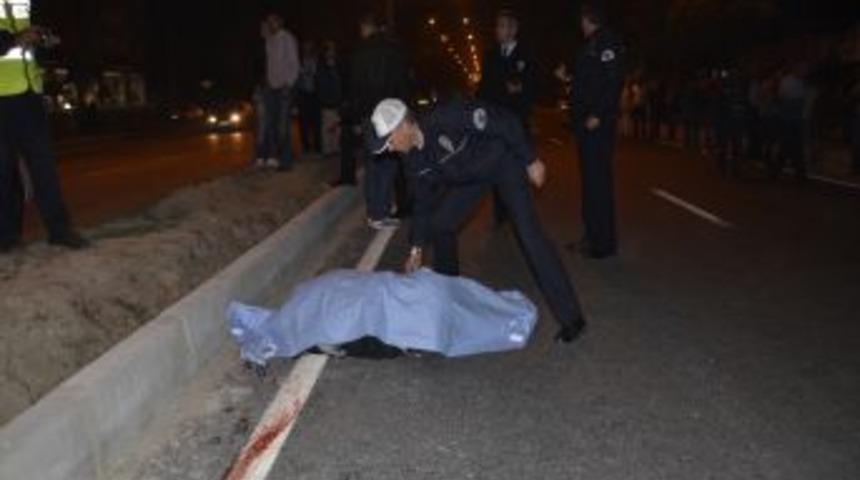 Bolu'da bisikletli s&uuml;r&uuml;c&uuml; feci şekilde can verdi