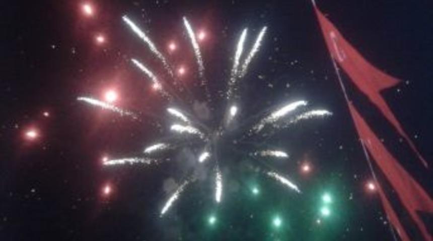 Zafer Meydanı'nda G&ouml;rsel Ş&ouml;len