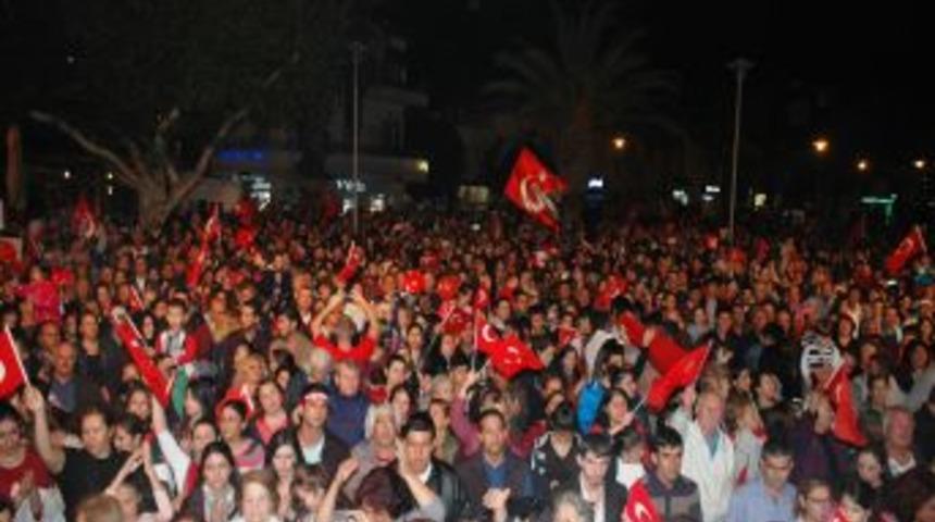 Binlerce Bodrumlu Cumhuriyet'in 90. Yılını Kutladı