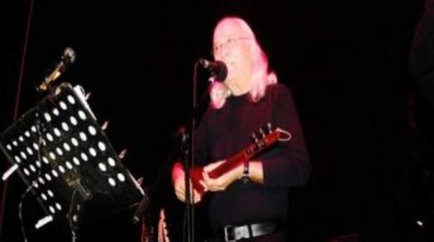 Ayvalıkta Cumhuriyet Coşkusu Moğollar İle Zirveye Taşındı