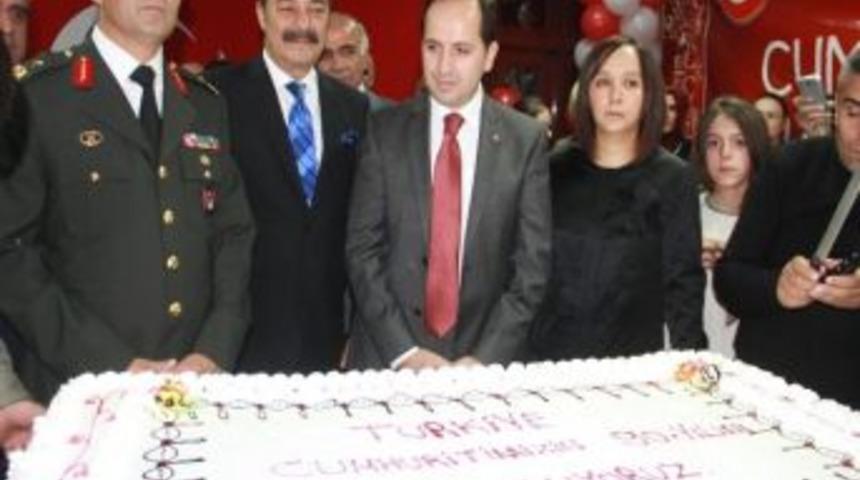 Hakkari&rsquo;de 29 Ekim Cumhuriyet Bayramı Resepsiyonu