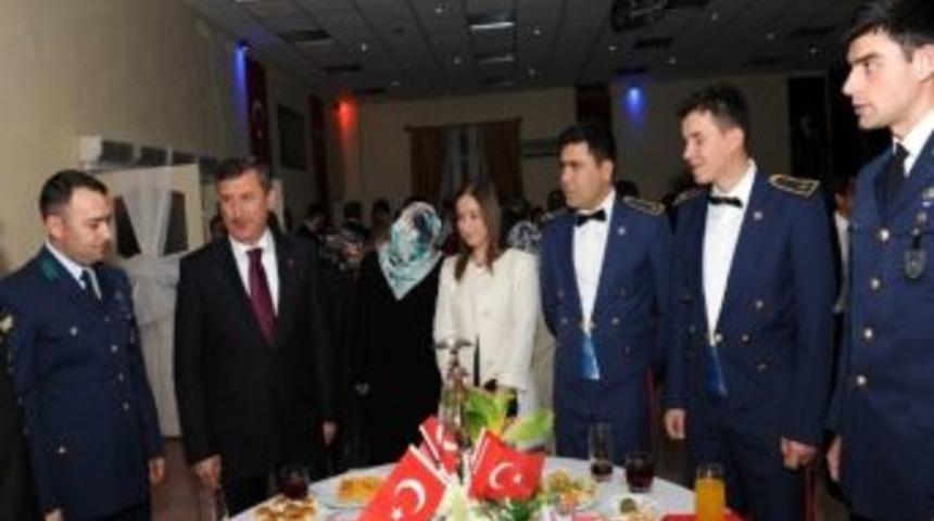 K&uuml;tahya Valisi Yılmaz'dan Cumhuriyet Bayramı Resepsiyonu