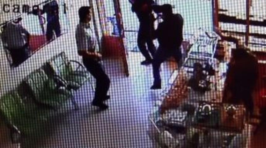 (&ouml;zel Haber) Silahlı Kuyumcu Soygunu Kamerada