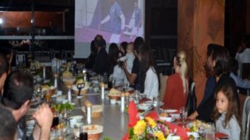 Daum'dan Teknik Heyet Ve Futbolculara Yemek