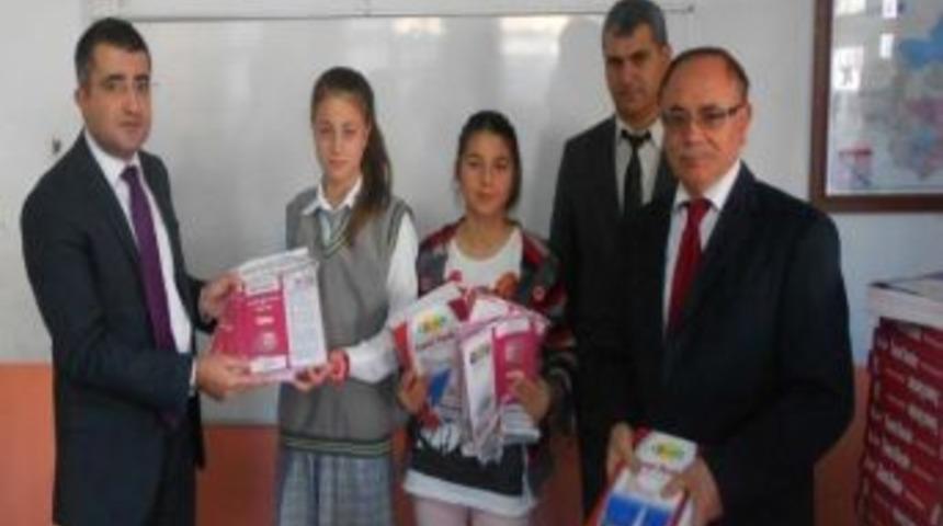 Kaymakamlıktan &Ouml;ğrencilere Kaynak Kitap Desteği