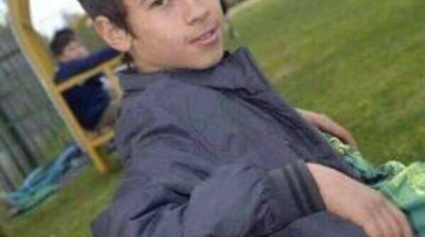 Teknik Direkt&ouml;rden Kazada &Ouml;len Futbolcusuna G&ouml;zyaşı