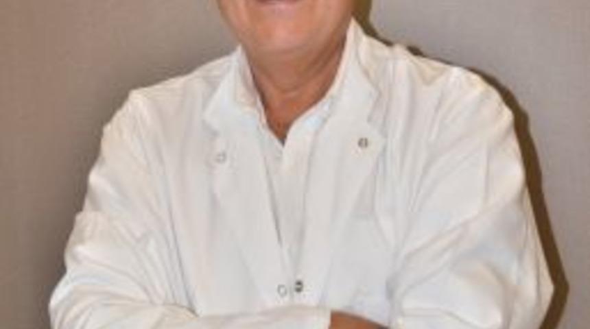 "Sedef Hastalığı Uygun Tedavi Ile Sorun Olmaktan &Ccedil;ıkabilir"