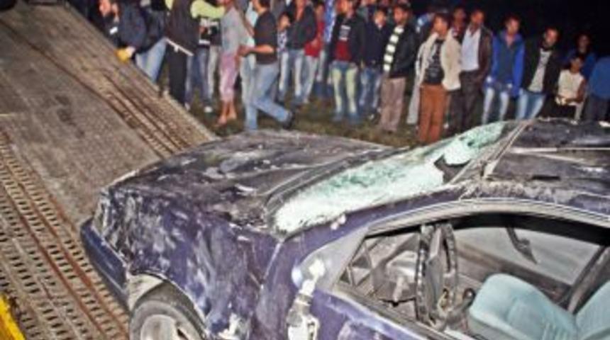 Yayaya &Ccedil;arpan S&uuml;r&uuml;c&uuml;y&uuml; Lin&ccedil; Etmek Isteyen Grup, Hın&ccedil;ını Otomobilden Aldı