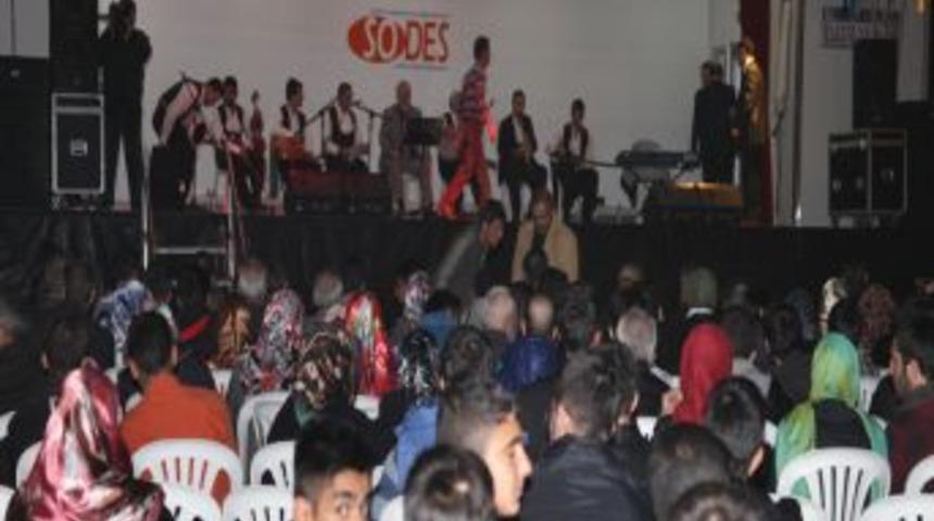 Elazığlılar &Uuml;z&uuml;m Ve Orcik Festivali Ile Kaynaştı