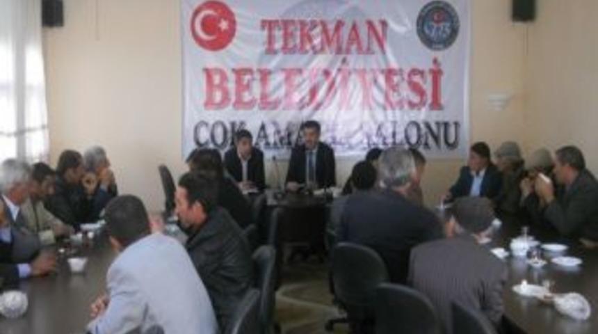 Tekman Belediye Başkanı Yakup Doğan, Muhtarlarla Bir Araya Geldi