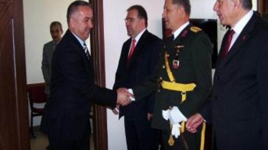 Tosya&rsquo;da Cumhuriyet Bayramı'nın 90. Yıl D&ouml;n&uuml;m&uuml; T&ouml;renle Kutlandı