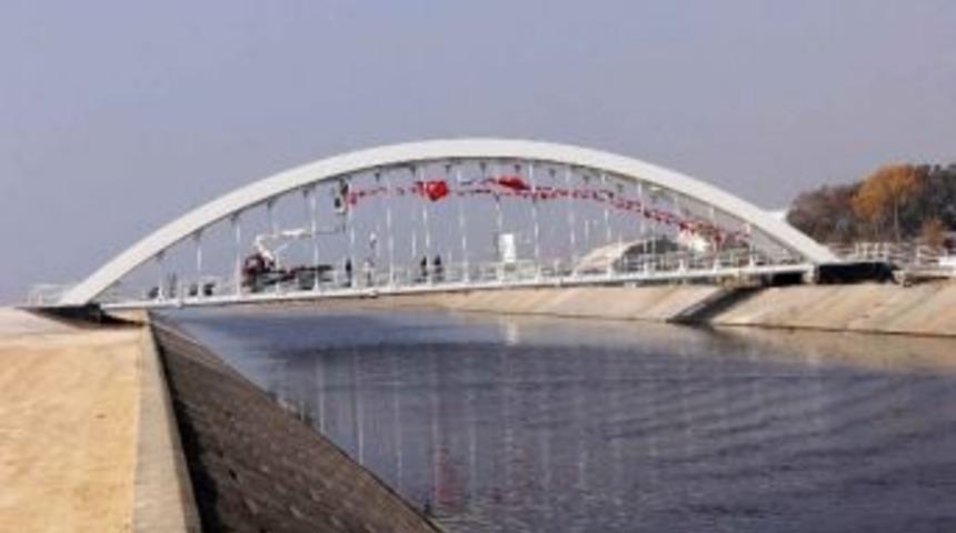 İzmit'te Yaya K&ouml;pr&uuml;s&uuml;n&uuml;n Yapımı Tamamlandı