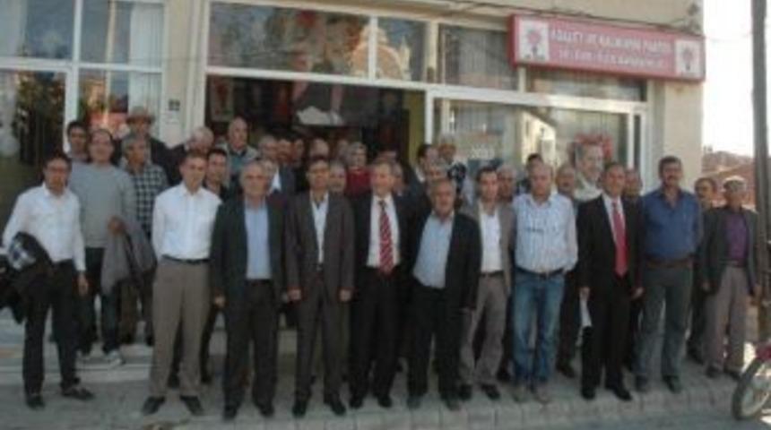 Selendi Ak Parti'de Aday Adayı Sayısı İkiye &Ccedil;ıktı