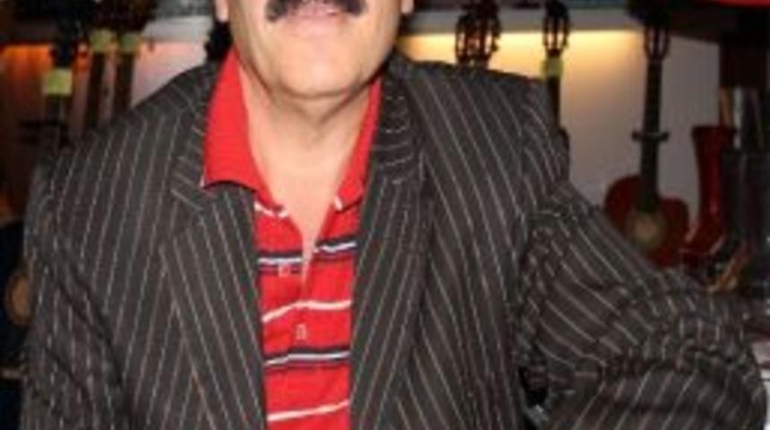 Arabesk Sanat&ccedil;ıdan &lsquo;evrensel T&uuml;rk M&uuml;ziği&rsquo; A&ccedil;ılımı