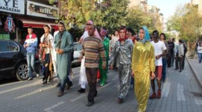 D&uuml;ğ&uuml;n Gibi Asker Eğlencesi