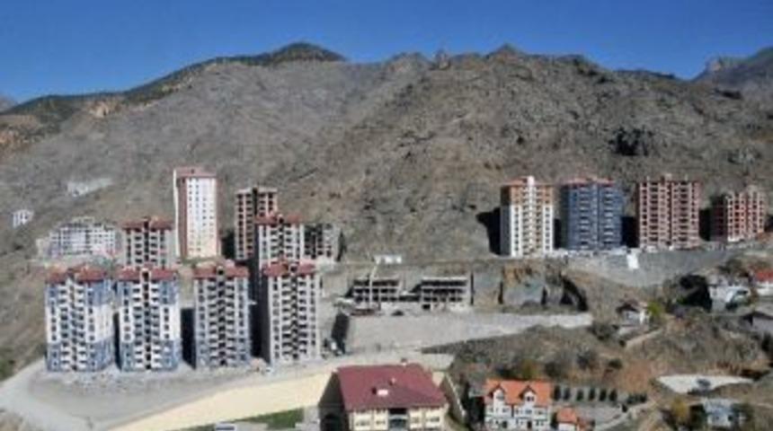 G&uuml;m&uuml;şhane&rsquo;de Konut Satışları Da Fiyatları Da Patladı