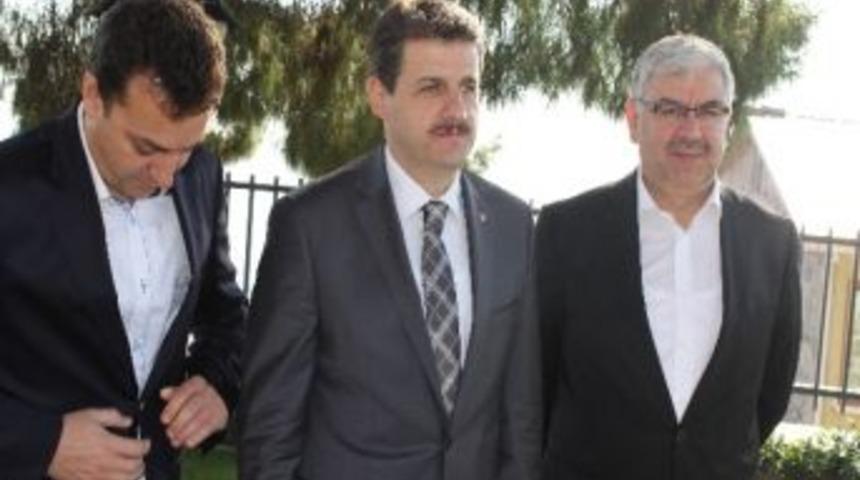 Civelek G&uuml;ndemi Değerlendirdi