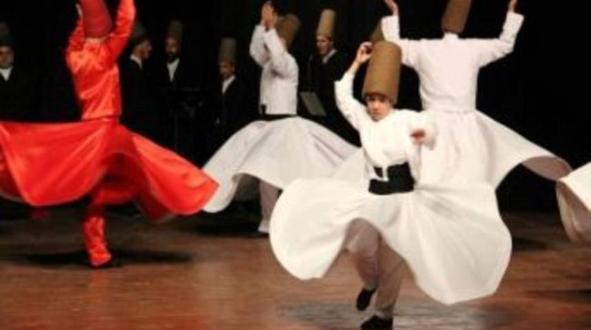 İzmit'te Sema G&ouml;sterisine Yoğun İlgi