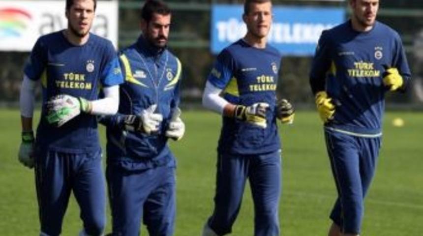 Fenerbah&ccedil;e, Bursasspor Ma&ccedil;ı Hazırlıklarını S&uuml;rd&uuml;rd&uuml;