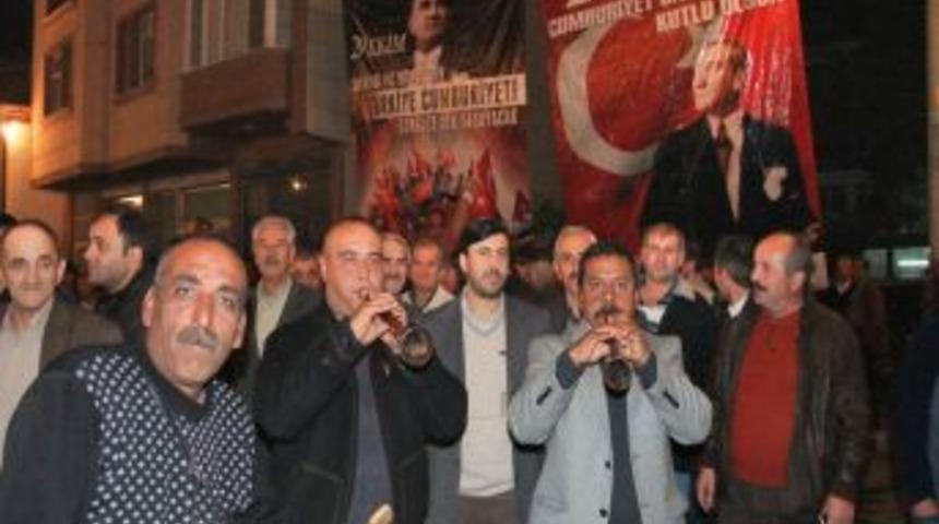 Gazipaşa Mahallesi'nde 90 Yıllık Gelenek S&uuml;r&uuml;yor