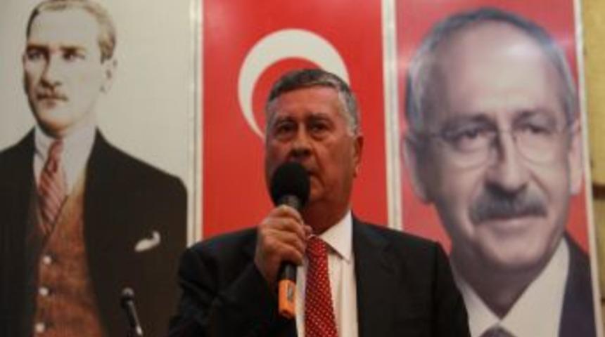 Kadınları Siyasette Aktifleştirecek CHP, Üye Profilini De Değiştirecek