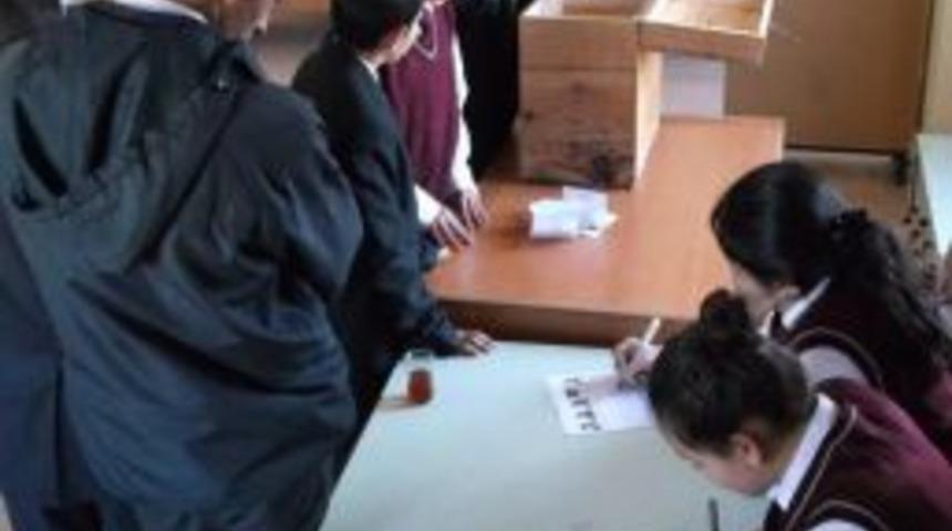 Okul Başkanlığı Seçimi, Yerel Ve Genel Seçimleri Aratmadı