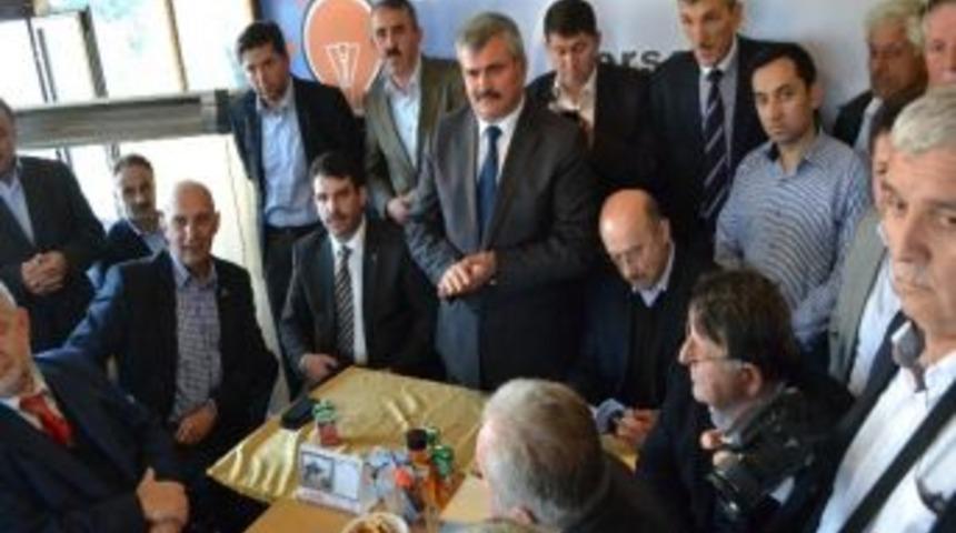 &Ccedil;aturoğlu, Ak Parti'den Belediye Başkan Aday Adayı Oldu