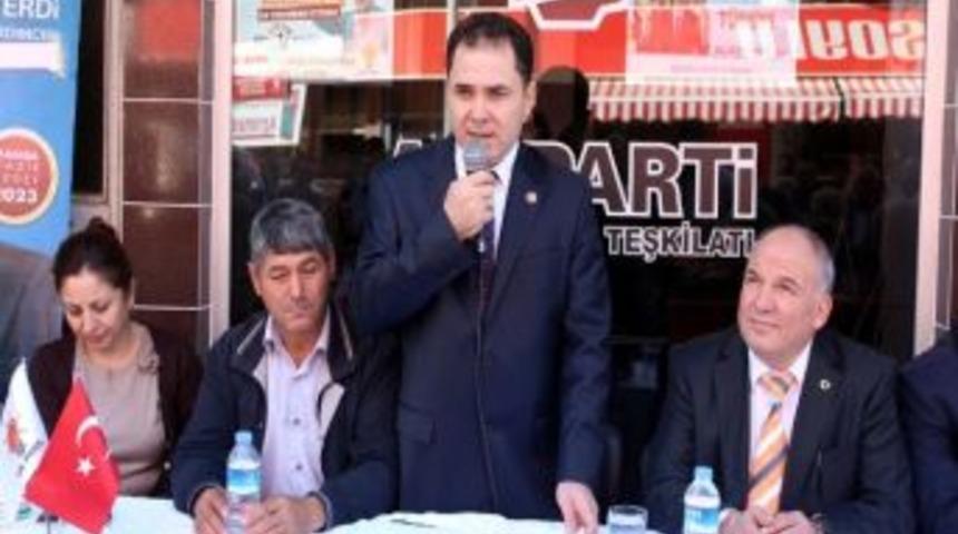 Avukat Fedayi Kozan Ak Parti'den Alaşehir Belediye Başkan Aday Adayı Oldu