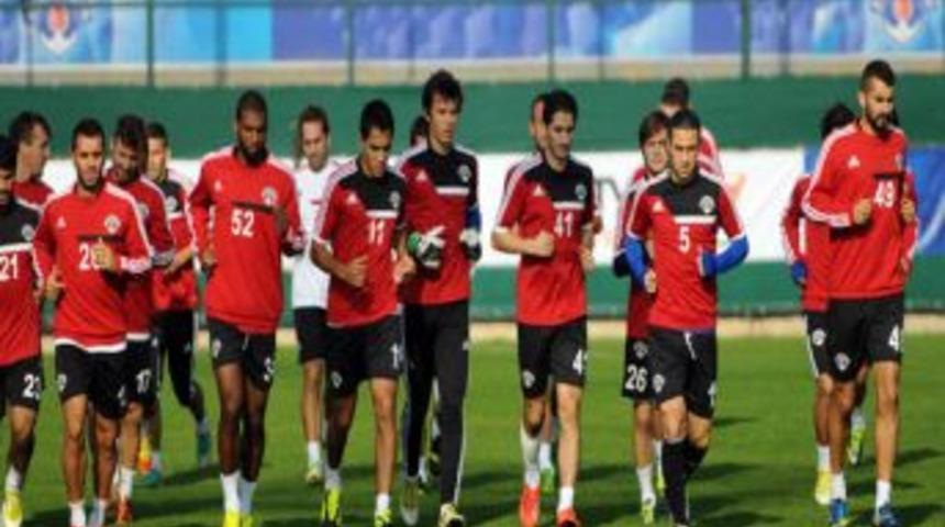 Kasımpaşa, Kayseri Erciyesspor Ma&ccedil;ı Hazırlıklarını S&uuml;rd&uuml;rd&uuml;