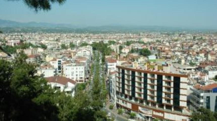 İl&ccedil;e Se&ccedil;im M&uuml;d&uuml;r&uuml; Gen&ccedil;ol, "141 Bin Kişi Oy Kullanacak"