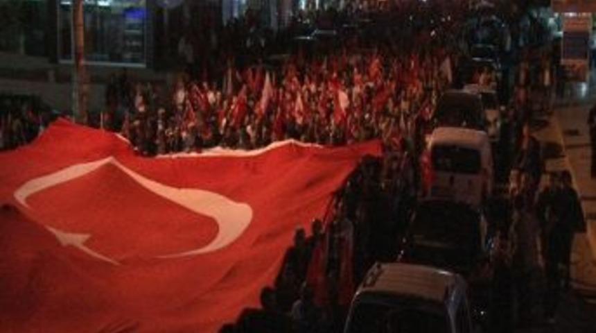 Mezitli&rsquo;de Fener Alayı