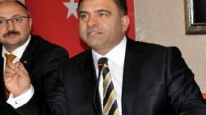 Yrd. Do&ccedil;.dr. Adem Işık, Ak Parti Sivas Belediye Başkan Aday Adaylığını A&ccedil;ıkladı